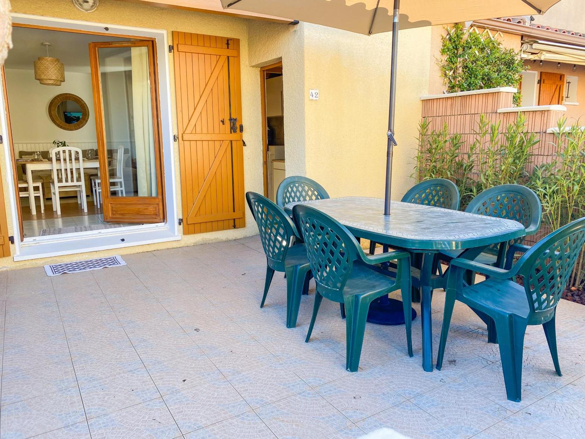 Dydy Haven - Maison De Vacances A Vias Plage, Piscine, Mer Et Climatisation Bagian luar foto